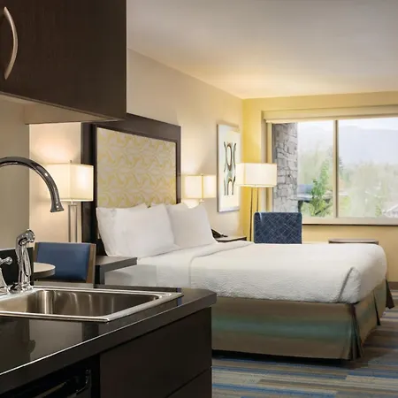Holiday Inn Express & Suites Colorado Springs Central By Ihg Extérieur photo