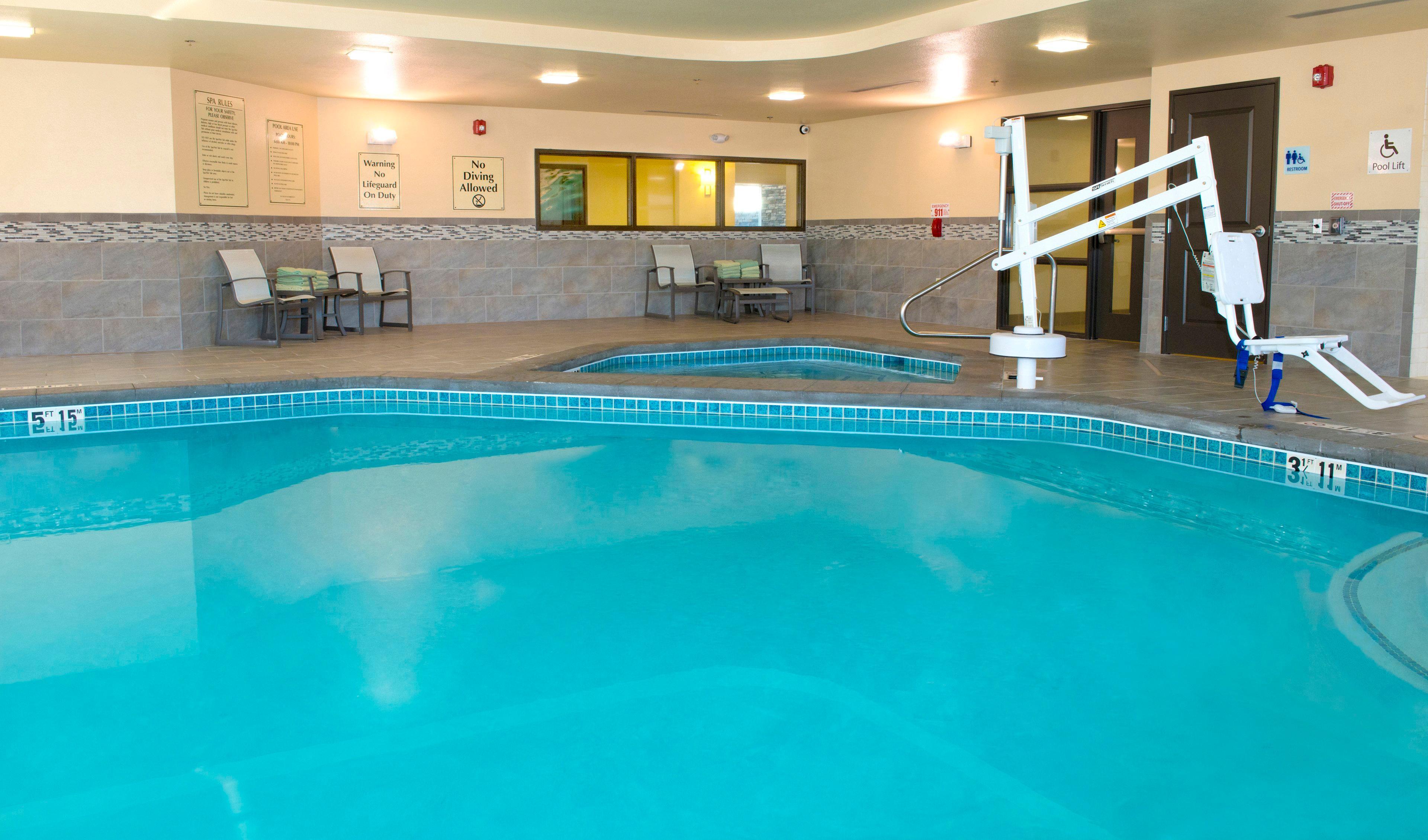 Hotel Holiday Express & Central By Ihg 2*