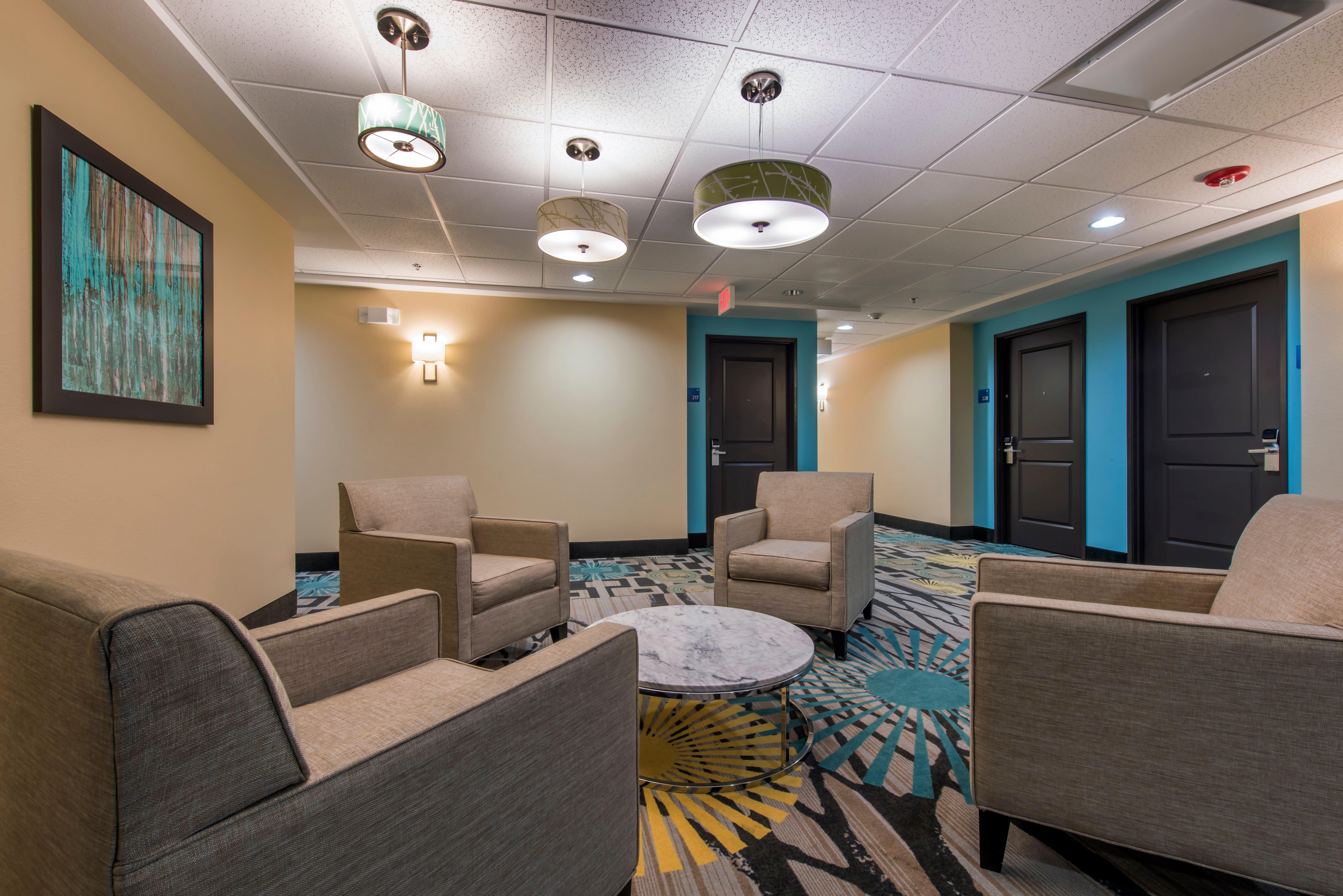 Holiday Express & Central By Ihg Hotel Colorado Springs