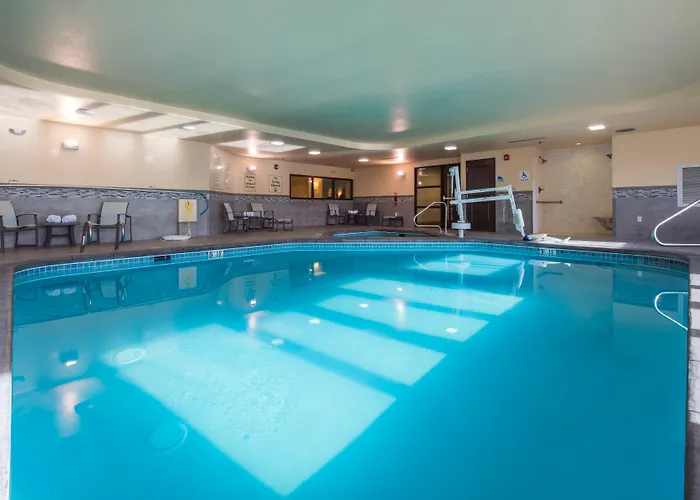 Holiday Inn Express & Suites Colorado Springs Central By Ihg